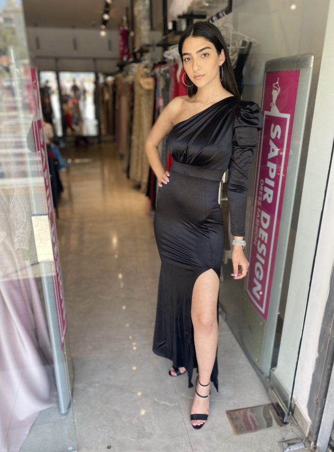 שמלת קלרה כתף שחור