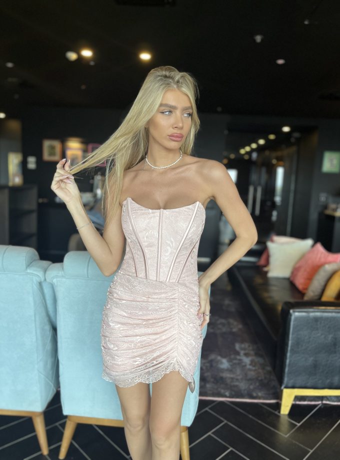 שמלת לוסי ורוד