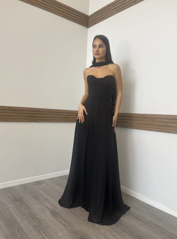 שמלת ערב אפריל שחור