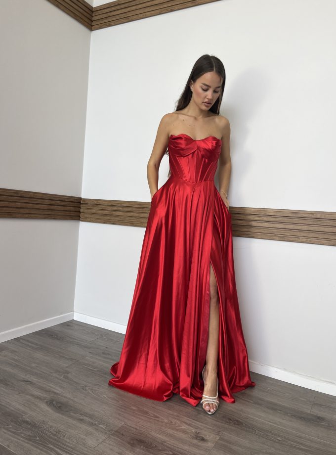 שמלת ברטה אדום