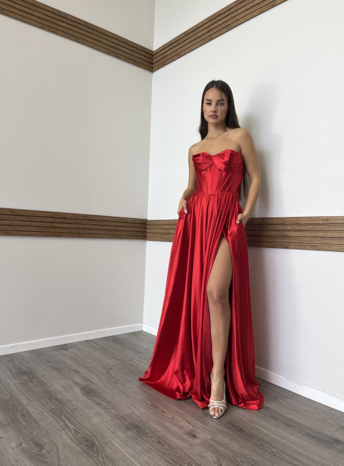 שמלת ברטה אדום