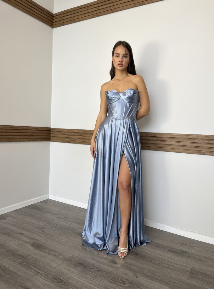 שמלת ברטה תכלת