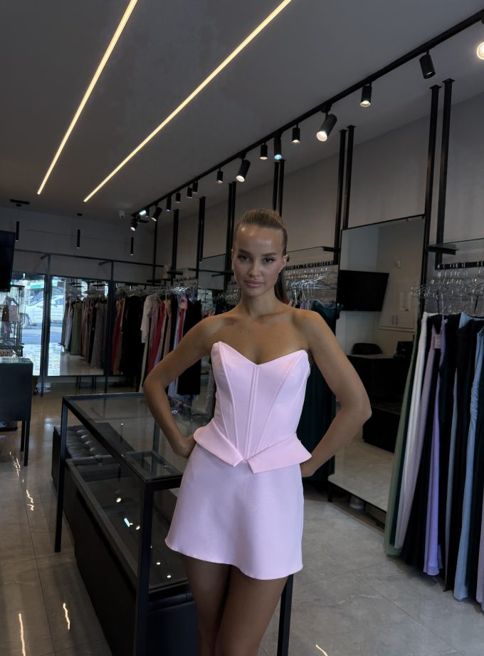 שמלת ג'סיקה ורוד