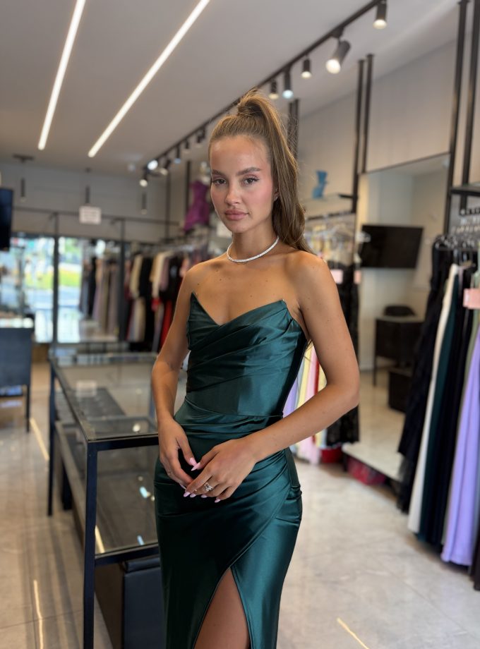 שמלת ערב שקד ירוק בקבוק